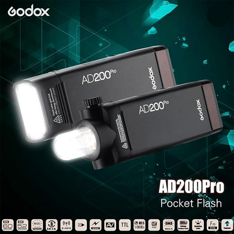 Godox AD200Pro TTL Pocket Flash, léger et facile à manipuler, idéal pour une utilisation en extérieur et en intérieur, livré avec une sacoche pratique.
